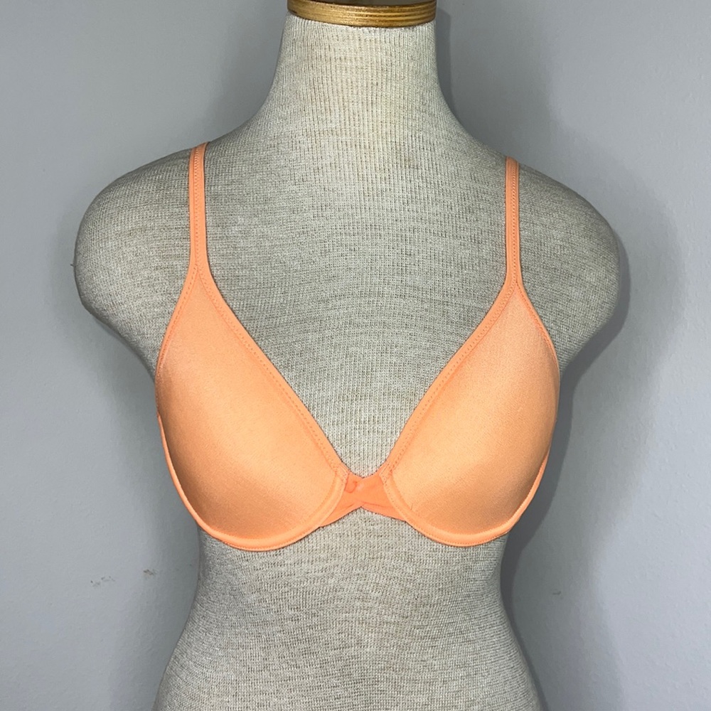🔹 On Gossamer Neon Orange Lightweight Bra